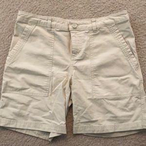 Patagonia women’s shorts size 6
